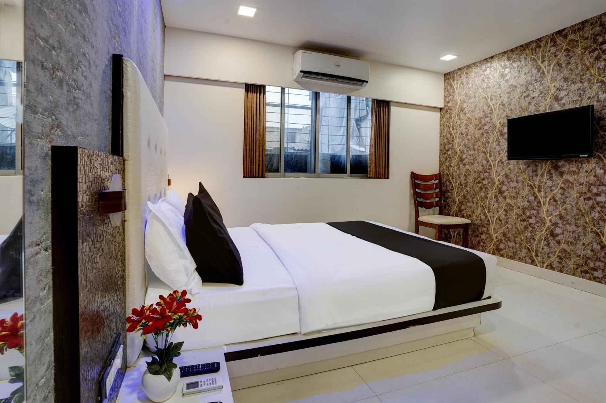 Hotel O Golden Star Mumbai Exterior photo